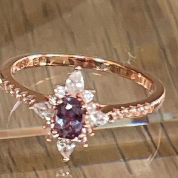 Alexandrite and Zircon Rose Gold Ring - Picture 4 of 15